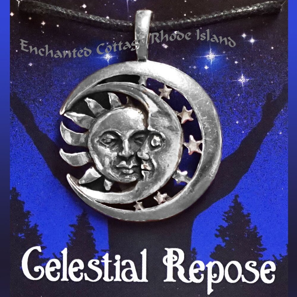 𝑪𝒆𝒍𝒆𝒔𝒕𝒊𝒂𝒍 REPOSE 𝑺𝒖𝒏 & 𝑴𝒐𝒐𝒏 Together AMULET Pendant Necklace